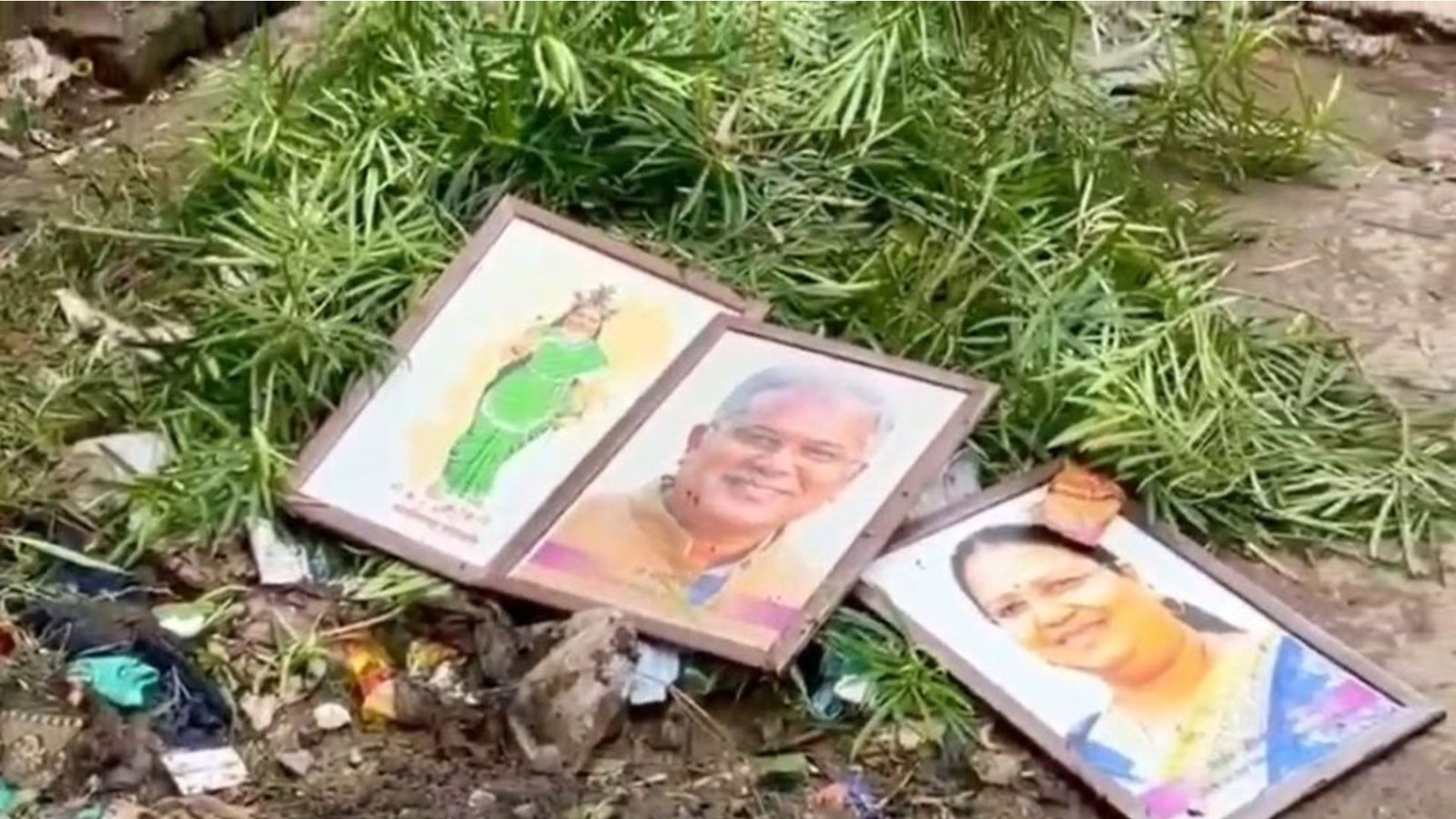 Lormi News : तैलचित्रों के अपमान का आरोप, कांग्रेस ने दी चक्काजाम और उग्र आंदोलन की चेतावनी