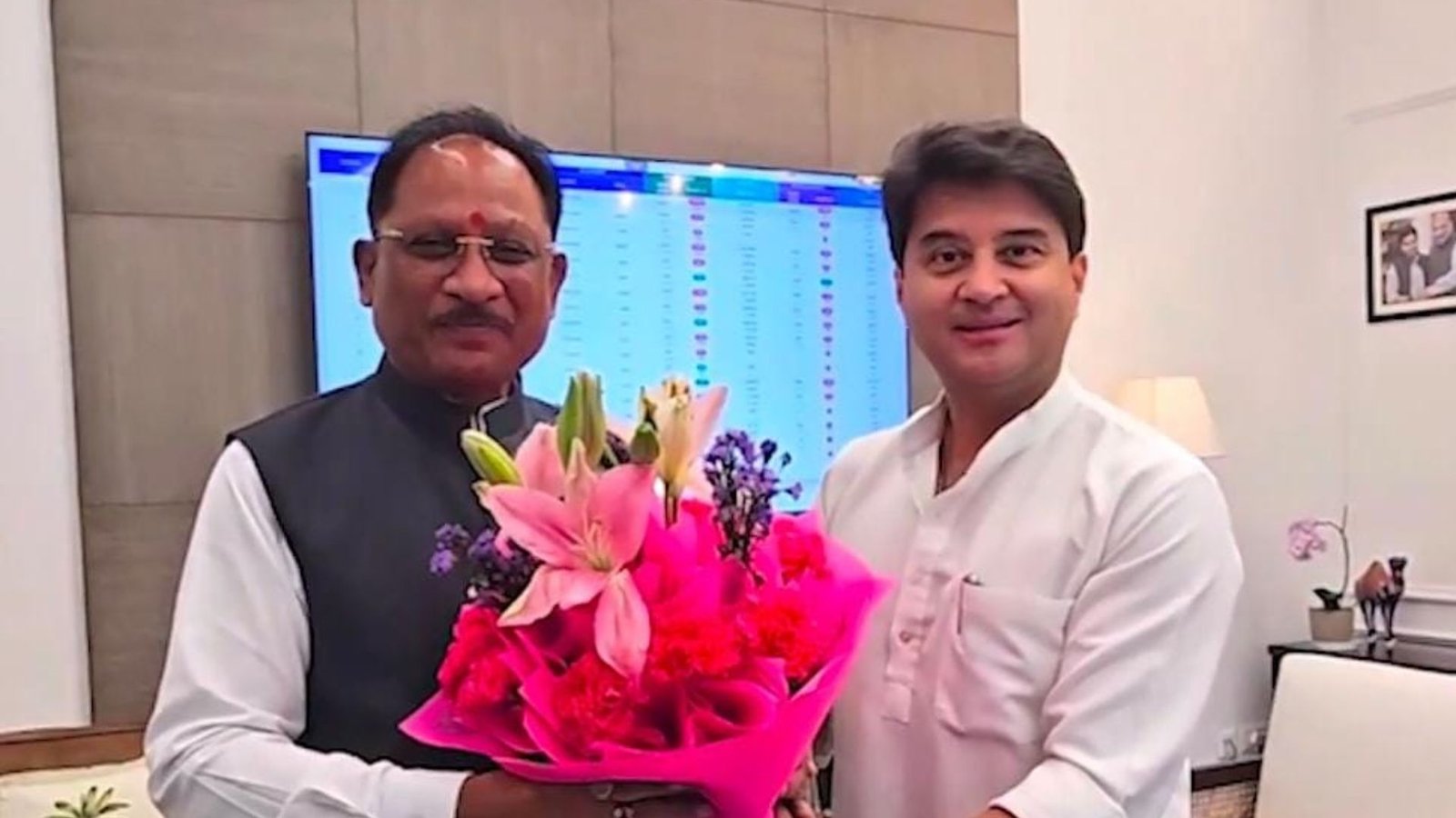 Raipur News: छत्तीसगढ़ में डिजिटल क्रांति की तैयारी, CM साय ने 2,305 नए मोबाइल टावरों की मंजूरी मांगी