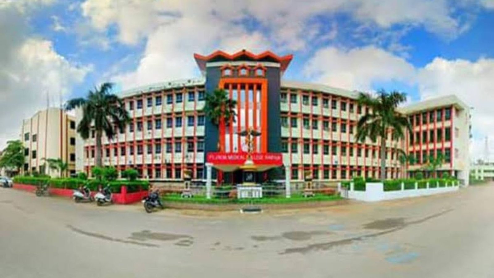 Raipur News: स्वास्थ्य मंत्री बोले- सीटें बढ़ने से प्रदेश के युवाओं को राज्य में ही मिलेगा MBBS का बेहतर अवसर