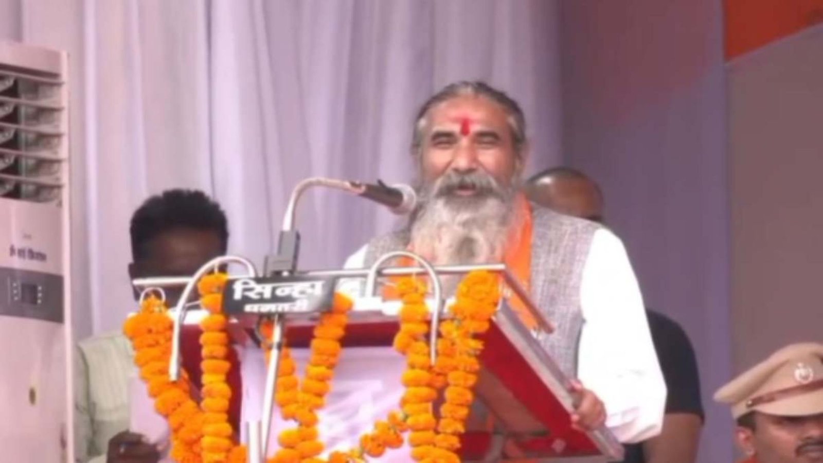 Balod News : सांसद भोजराज नाग बोले- मुख्यमंत्री के आने तक रोकी बारिश, वीडियो सोशल मीडिया पर वायरल