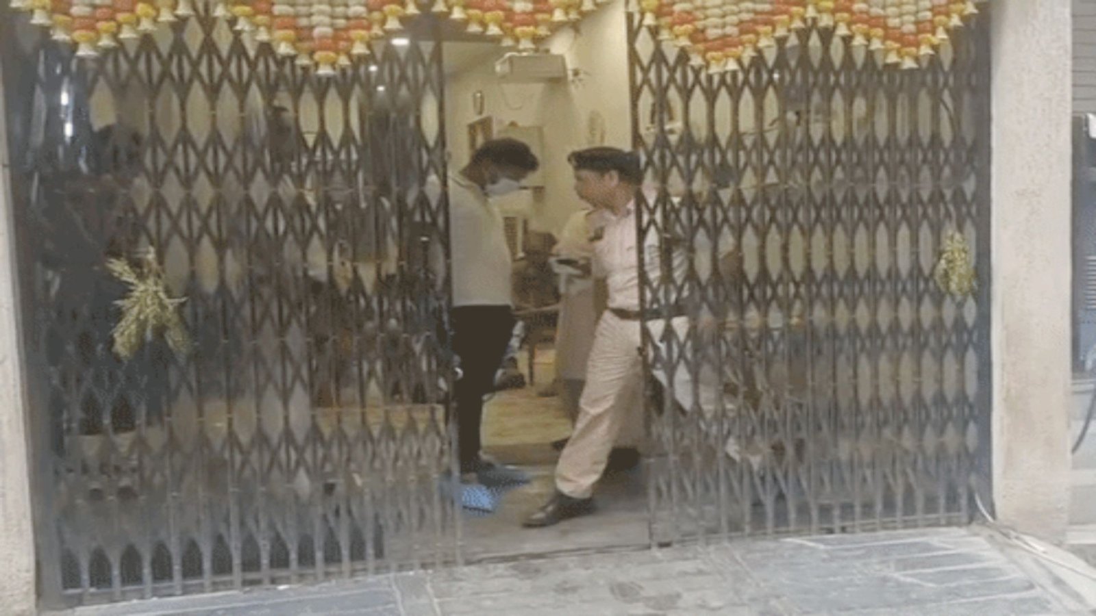 Raipur News : होटल के कमरे में गंभीर हालत में मिले युवक-युवती, पुलिस ने सील किया कमरा; जांच जारी