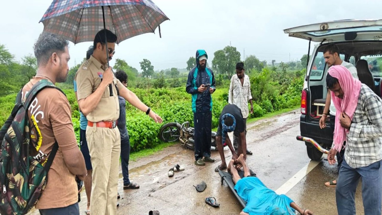 Janjgir-Champa News : CG Accident News: अकलतरा में सड़क हादसे से मातम, अज्ञात वाहन चालक फरार, जांच में जुटी पुलिस