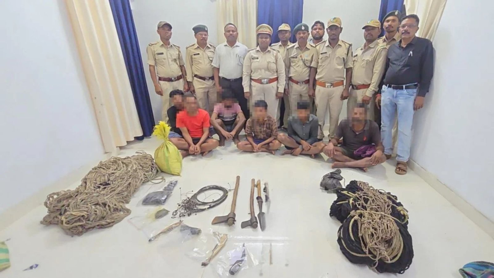 Bijapur News : इंद्रावती टाइगर रिजर्व में शिकार पर शिकंजा, बारिश के बीच वन अमले की बड़ी कार्रवाई