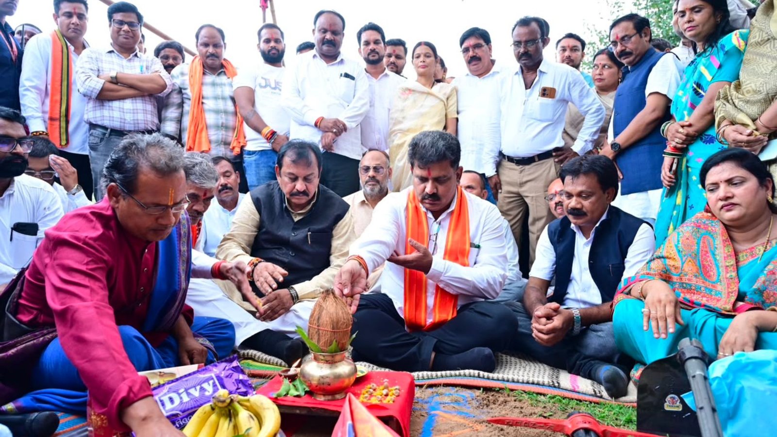 Durg News: सोनपुर में शौर्य वाटिका का भूमिपूजन, उपमुख्यमंत्री विजय शर्मा ने किया विकास कार्यों का लोकार्पण