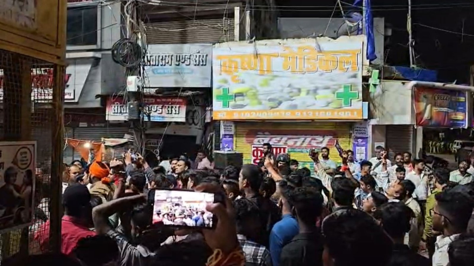 Bilaspur News: विवाद के बाद मचा बवाल, TI के सिर में लगी चोट, इलाके में भारी पुलिस बल तैनात