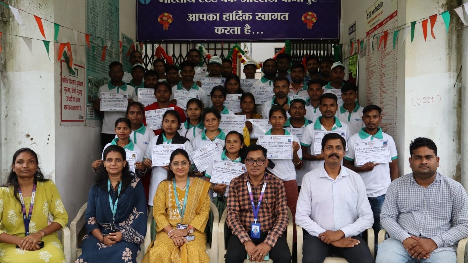 Bijapur News : VLE को मिला डिजिटल और वित्तीय सेवाओं का प्रशिक्षण, स्वरोजगार के अवसर बढ़ाने पर जोर