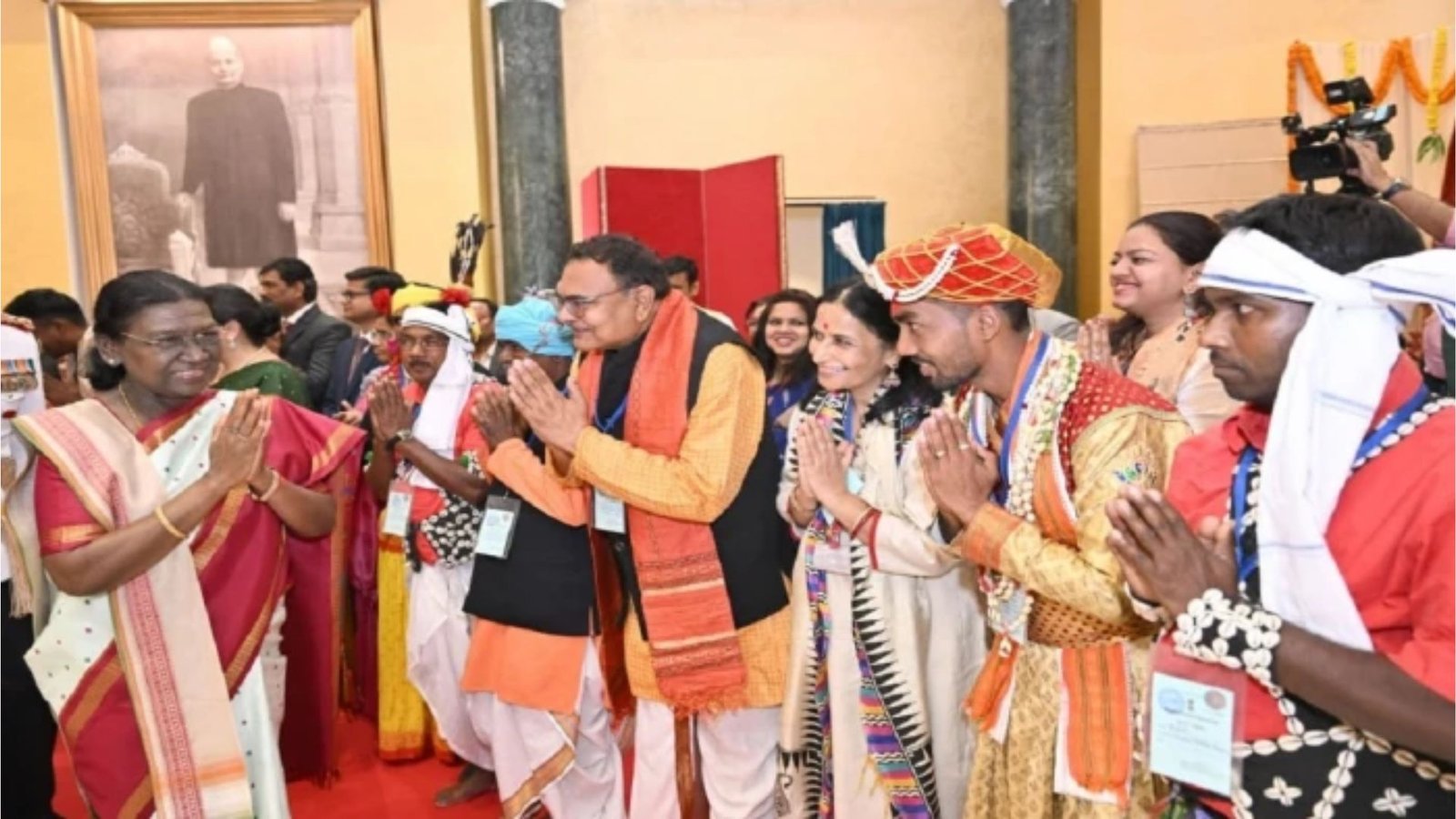 Raipur News : मोहरी, गुदुम और दमऊ की धुन से गूंजा राष्ट्रपति भवन, कलाकारों ने मोहा सभी का मन
