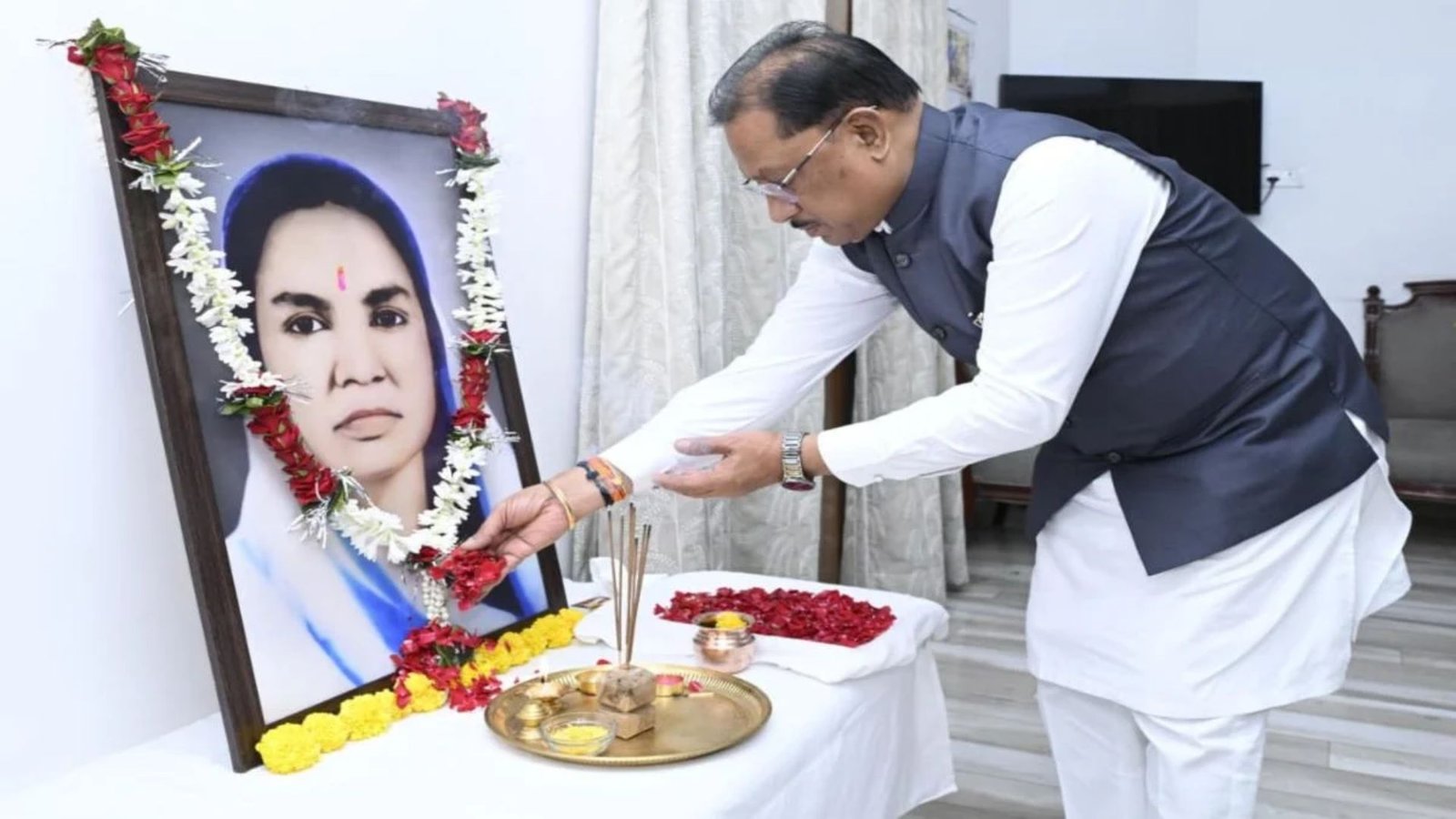 Raipur News: मिनीमाता की पुण्यतिथि पर बोले CM साय- समाज और महिला उत्थान में उनका योगदान सदैव रहेगा यादगार