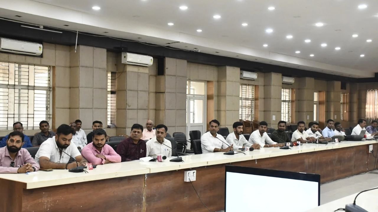 Balrampur News: बलरामपुर में खुलेगा प्रदेश का पहला कॉग्निटिव डेटा एनोटेशन सेंटर, महिलाओं और ग्रामीण युवाओं को मिलेगा AI आधारित रोजगार