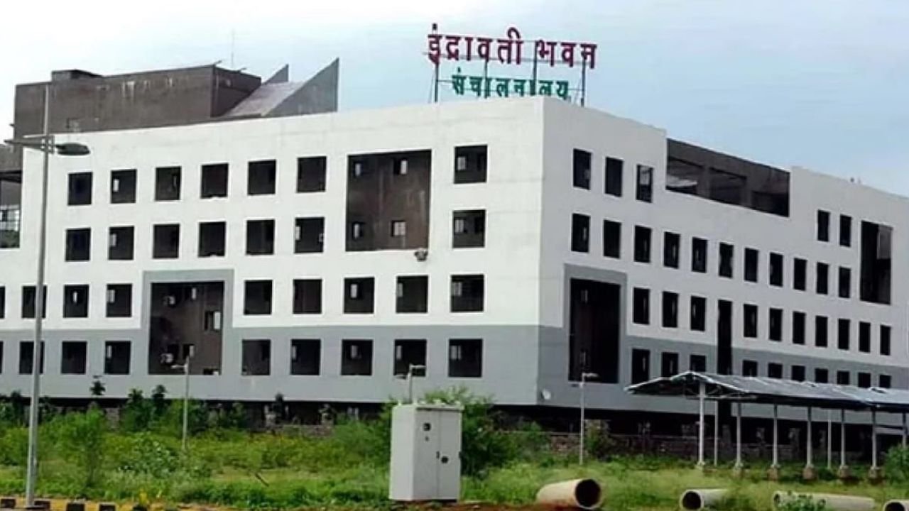 CG Excise Department Transfer: छत्तीसगढ़ आबकारी विभाग में बड़ा प्रशासनिक फेरबदल, 165 अधिकारी-कर्मचारियों के तबादले; कई जिलों में बदली जिम्मेदारी