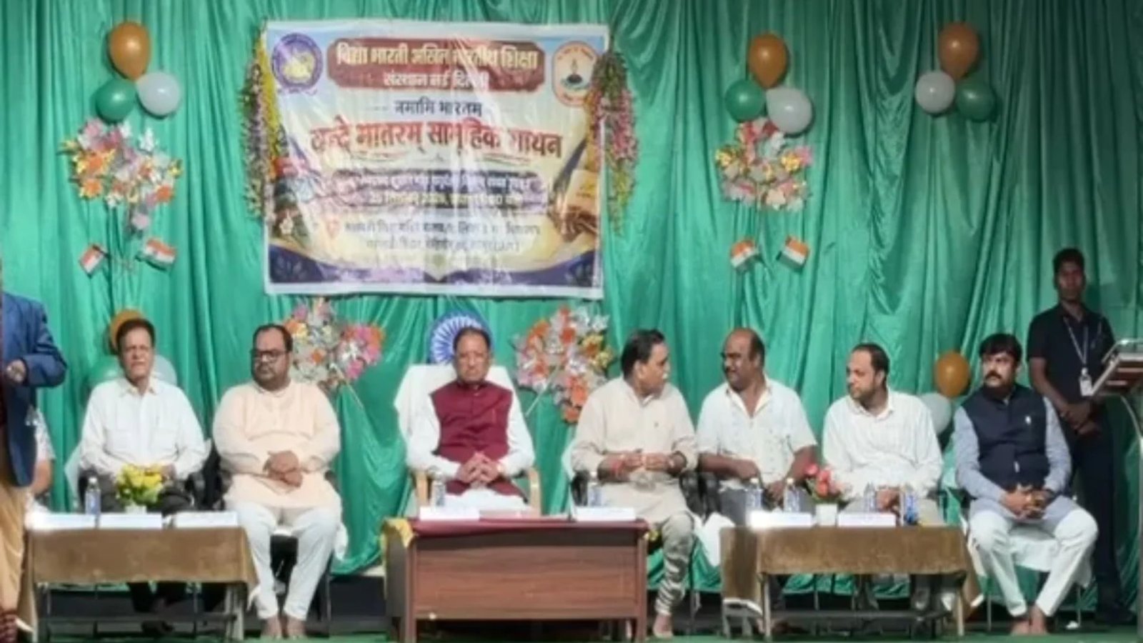 Raipur News : शिक्षा और राष्ट्रभावना पर CM साय का जोर, विद्यार्थियों से बोले- मेहनत और लगन से पढ़ाई करें