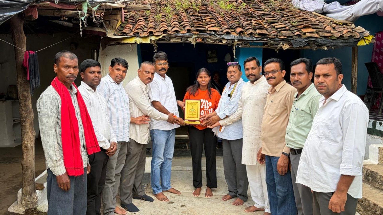Kawardha News : किसान परिवार की बेटी गीता यादव ने बढ़ाया कबीरधाम का गौरव, घर पहुंचकर हुआ अभिनंदन