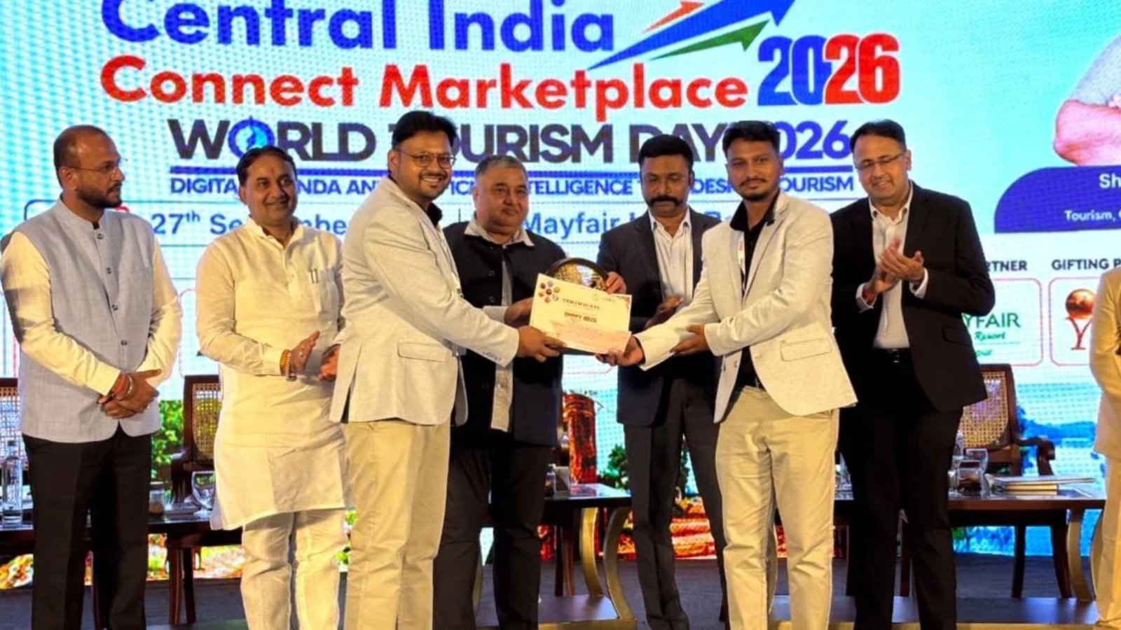 Raipur News : छत्तीसगढ़ टूरिज्म बोर्ड ने जीपीएम को किया सम्मानित, धनपुर को पर्यटन मानचित्र पर स्थापित करने की पहल