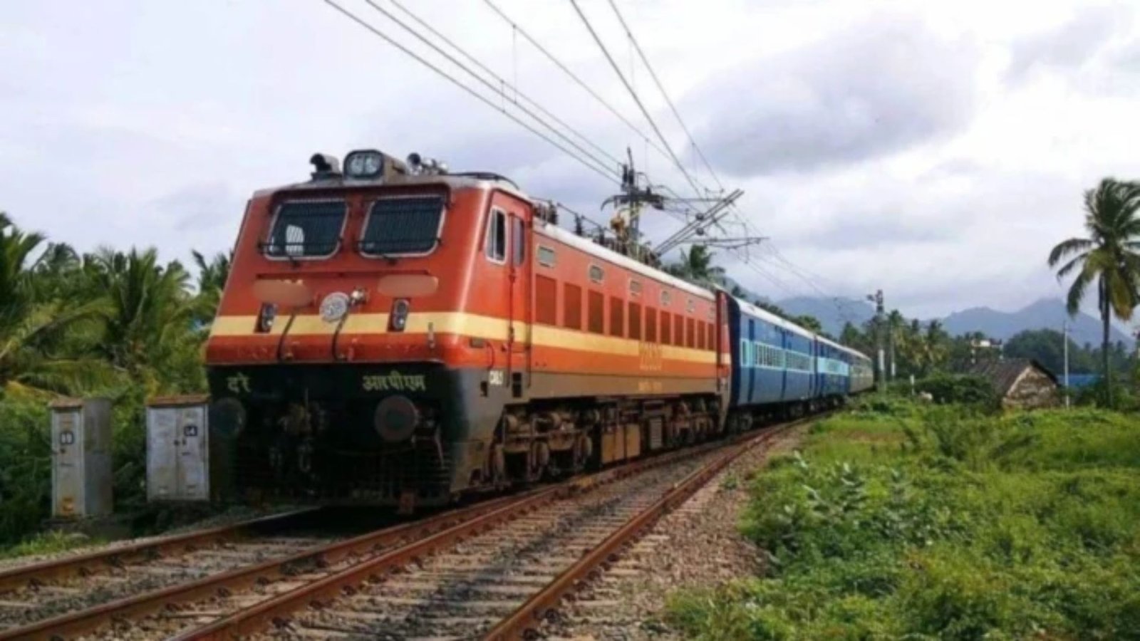 Bilaspur News : छत्तीसगढ़ के रेल यात्रियों को राहत, बिलासपुर-तिरुपति एक्सप्रेस के नारला रोड ठहराव की सुविधा शुरू
