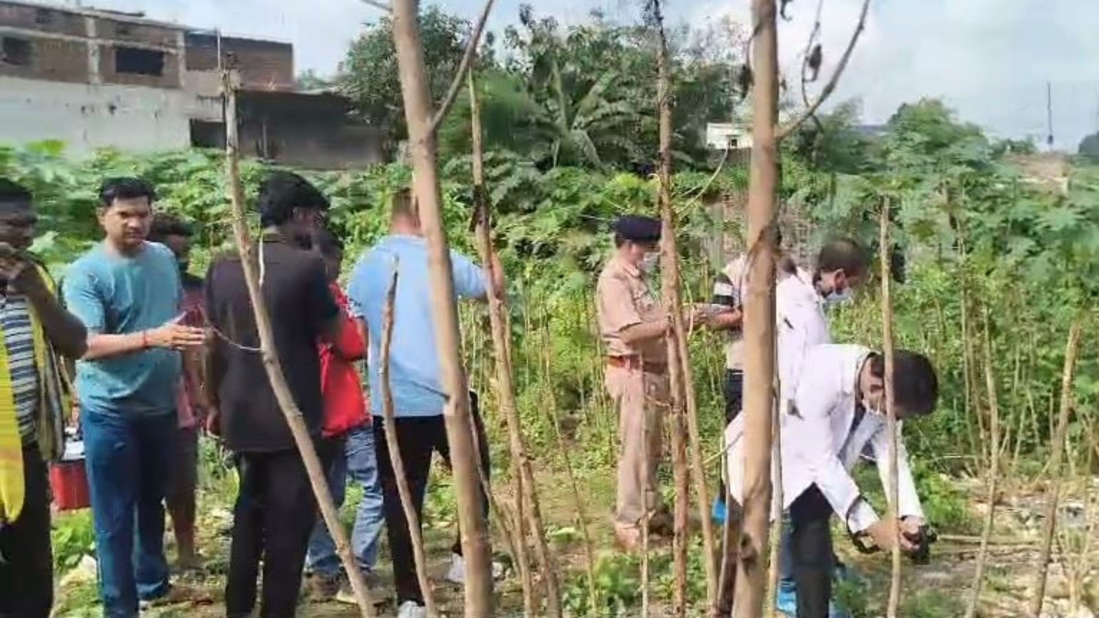 Raigarh News: पुराने बस डिपो परिसर में हत्या से सनसनी, FSL टीम ने जुटाए अहम साक्ष्य