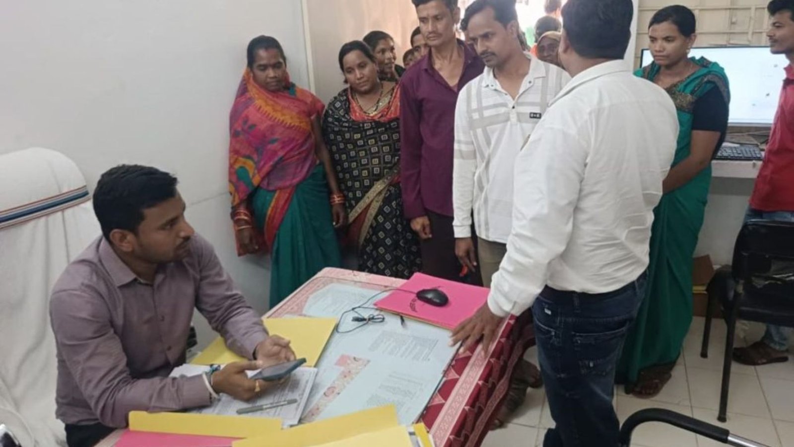 Gariaband News: देवभोग के चार वार्डों में दूषित पेयजल की शिकायत, कार्रवाई नहीं होने पर लोगों में नाराजगी