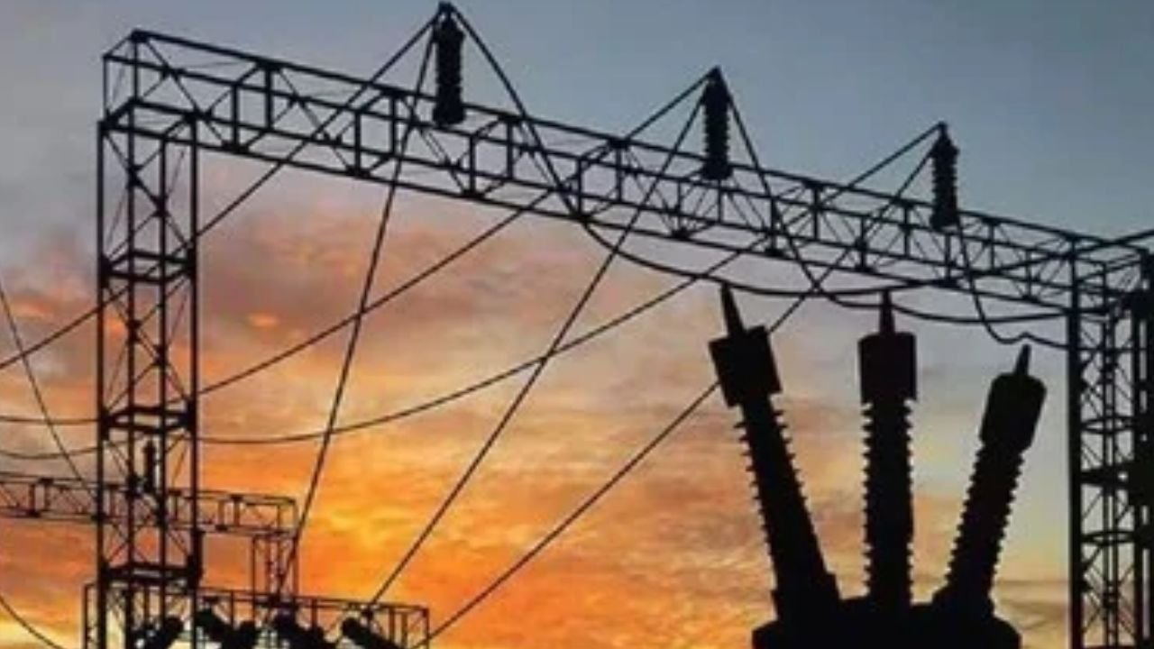 Raigarh News: रायगढ़ में आज 28 से ज्यादा इलाकों में बिजली कटौती, सुबह 10:30 से दोपहर 2:30 बजे तक बंद रहेगी सप्लाई