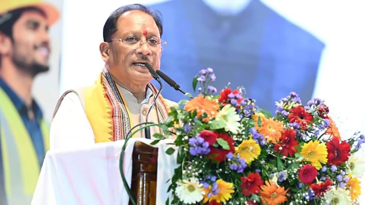 CG रोजगार मेला 2026: 5 हजार से अधिक युवाओं का चयन, मुख्यमंत्री विष्णुदेव साय ने 1100 युवाओं को सौंपे ऑफर लेटर