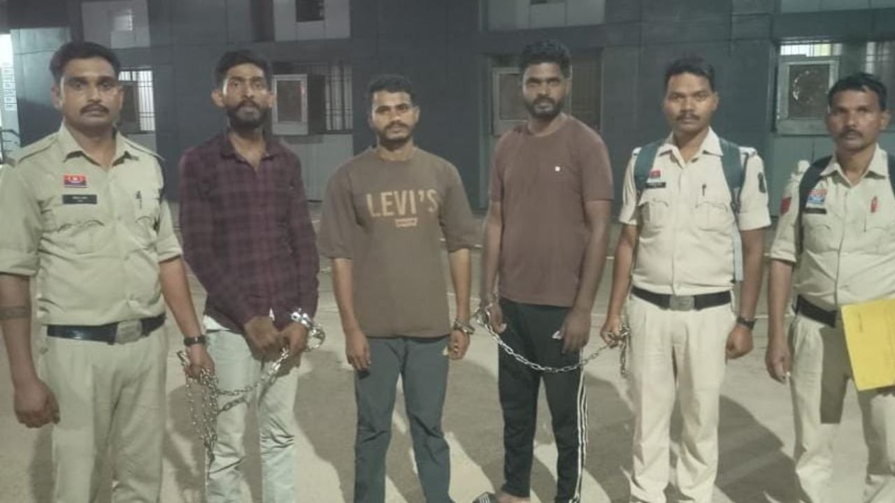 CG Balrampur News: फाउंडेशन के नाम पर 10 हजार की मांग का आरोप, यूट्यूबर दीपक यादव समेत 3 गिरफ्तार
