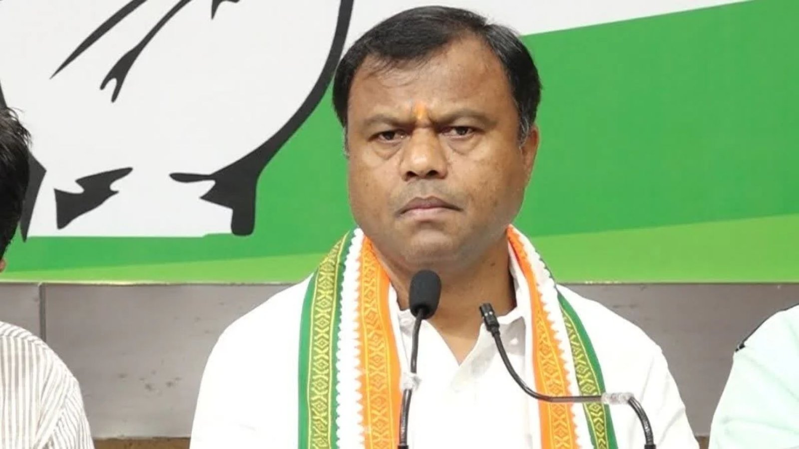 Chhattisgarh Latest News: नेताओं की सुरक्षा में कटौती पर दीपक बैज का हमला, बोले- घटना हुई तो सरकार होगी जिम्मेदार