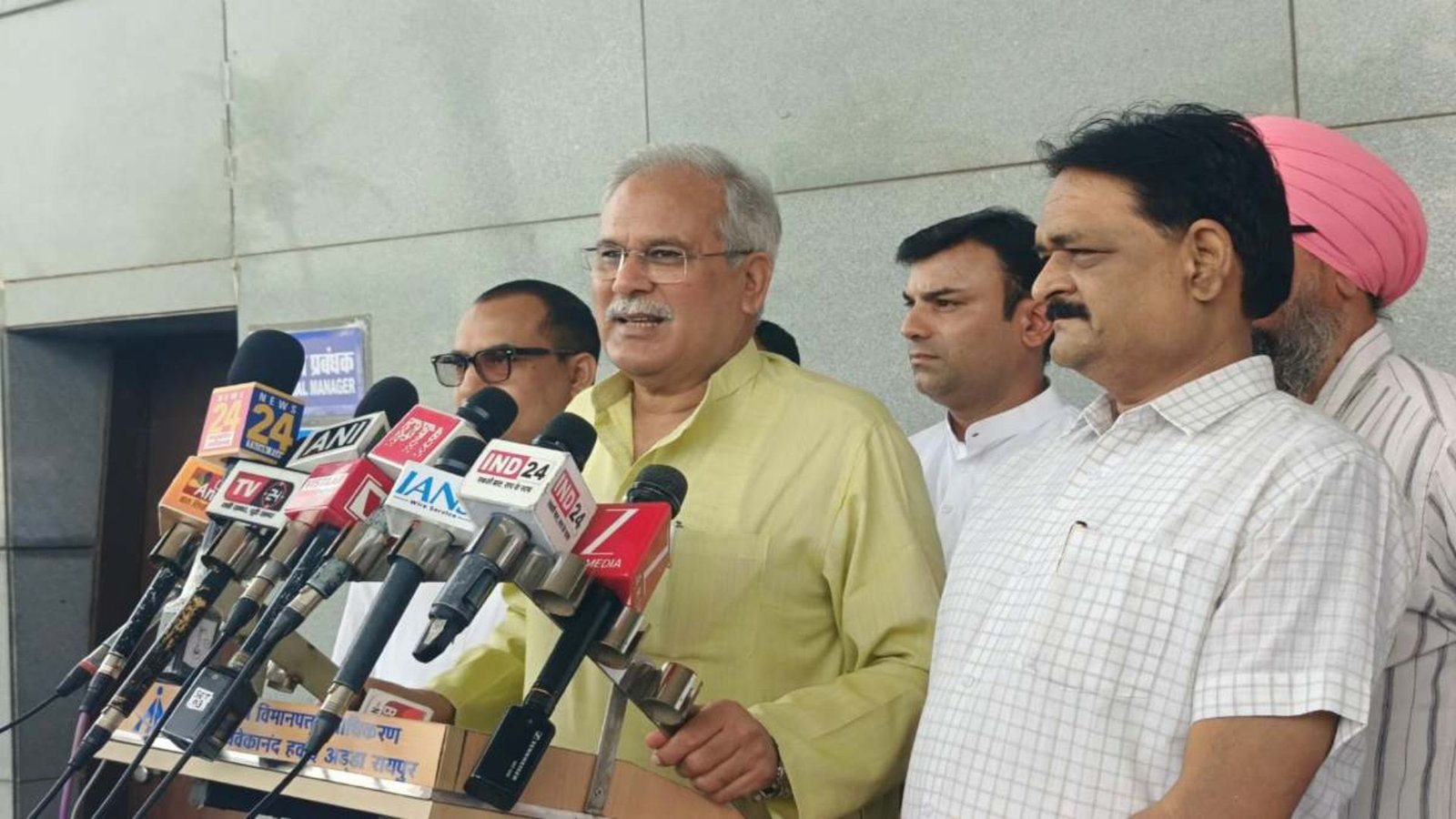 Raipur News : धर्मांतरण से महंगाई तक कई मुद्दों पर बोले भूपेश बघेल, सरकार से ठोस कदम उठाने की मांग