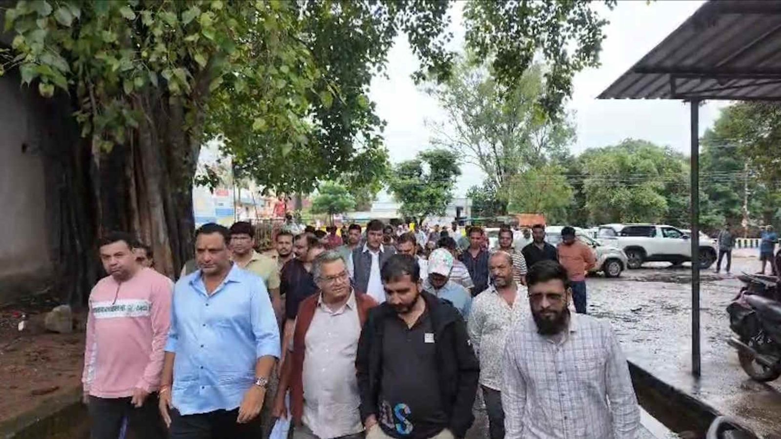 Kanker Latest News: अतिक्रमण हटाने के अल्टीमेटम पर भड़के व्यापारी, रैली के बाद SDM के आश्वासन पर खत्म हुआ प्रदर्शन