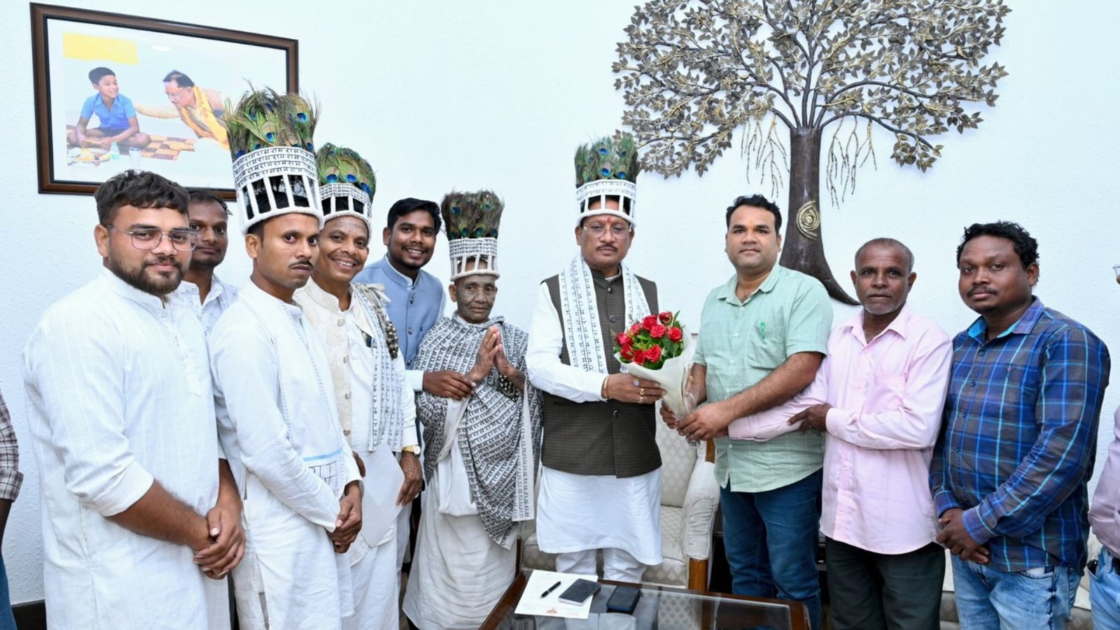 Chhattisgarh News: रामनामी समाज की गौरवशाली परंपराओं को भावी पीढ़ियों तक पहुंचाने पर चर्चा, सीएम साय ने साझा की मुलाकात की जानकारी