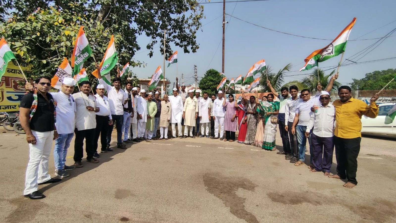 Durg News : गांधी-शास्त्री जयंती पर गूंजे भारत माता और जय जवान-जय किसान के नारे, कार्यकर्ताओं ने दी श्रद्धांजलि