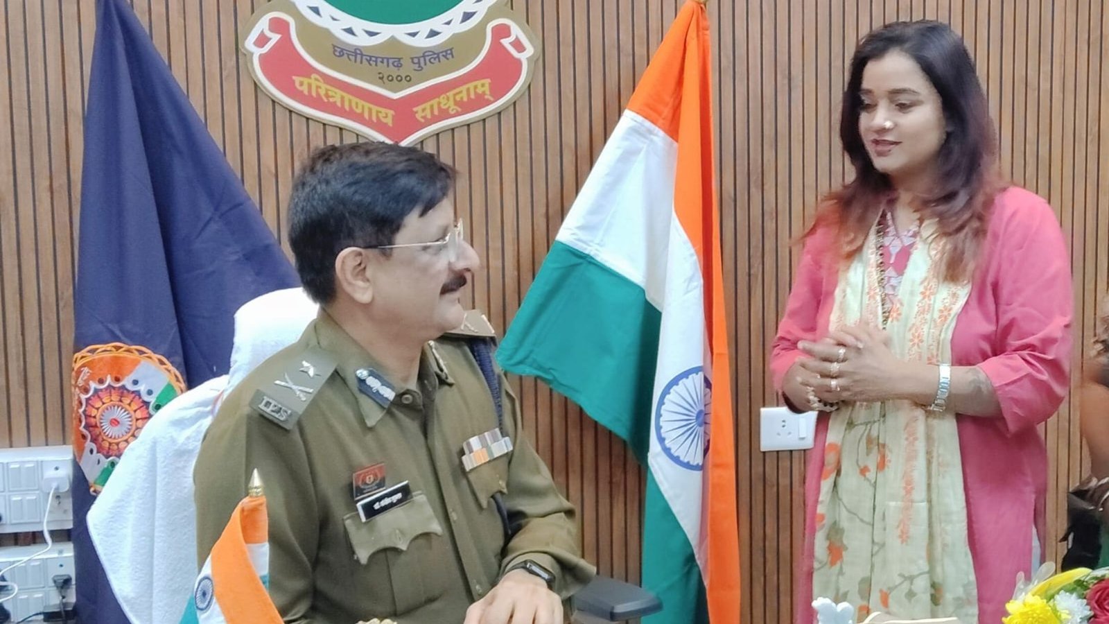 Raipur News: राजधानी में 159 गुमशुदगी मामलों पर पूनम पांडेय ने जताई चिंता, लापता लोगों की तलाश और पीड़ित परिवारों की मदद के लिए पुलिस के साथ मिलकर काम करेगा संगठन