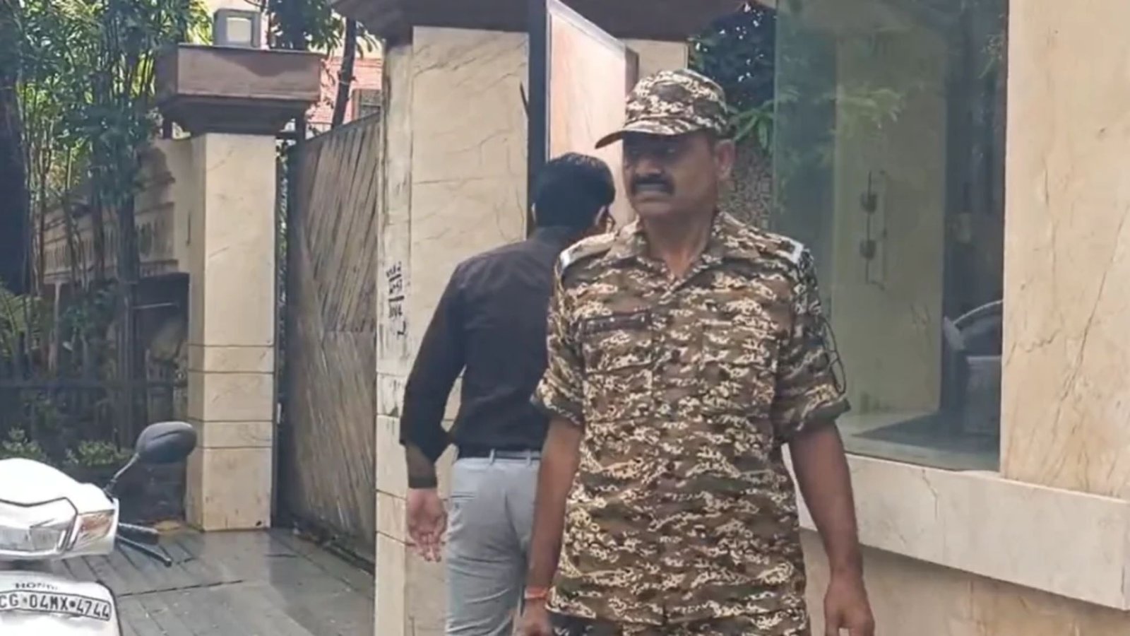 Raipur Latest News: राजधानी में ED की बड़ी कार्रवाई, 3 से 4 ठिकानों पर दबिश; अनवर ढेबर के घर भी पहुंची टीम