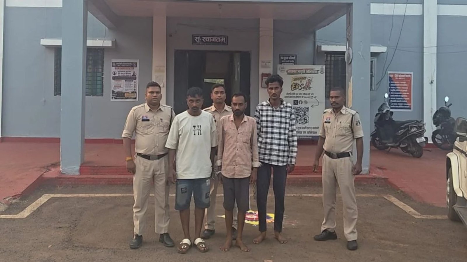 Balod News: बालोद में ट्रामाडोल कैप्सूल की सप्लाई पर पुलिस का शिकंजा, तीन आरोपियों के कब्जे से 737 कैप्सूल बरामद