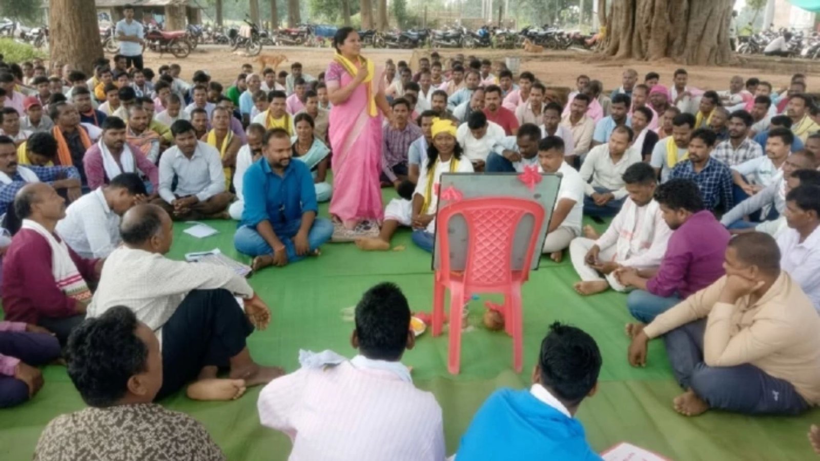 Gariaband News: टाइगर रिजर्व क्षेत्र में नाइट कर्फ्यू हटाने और वन भूमि का मालिकाना हक देने की मांग, जनप्रतिनिधियों से होगा सीधा संवाद