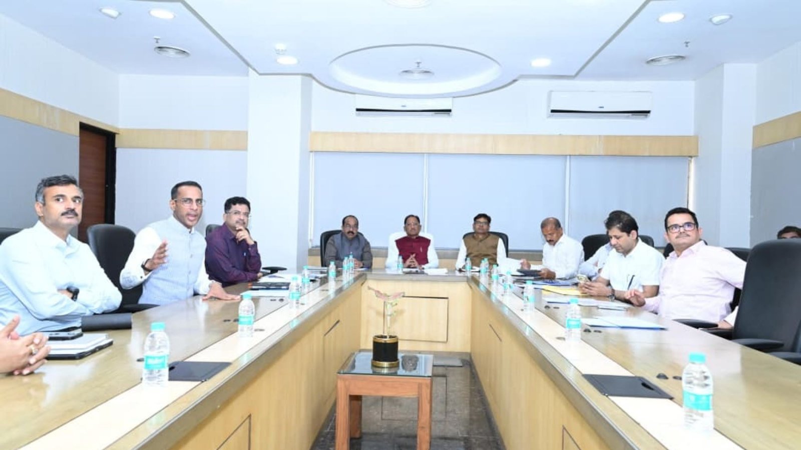 Chhattisgarh Latest News: निर्माण के साथ रखरखाव पर भी जोर, डिजिटल निगरानी और आधुनिक तकनीक से मजबूत होगा प्रदेश का अधोसंरचना तंत्र